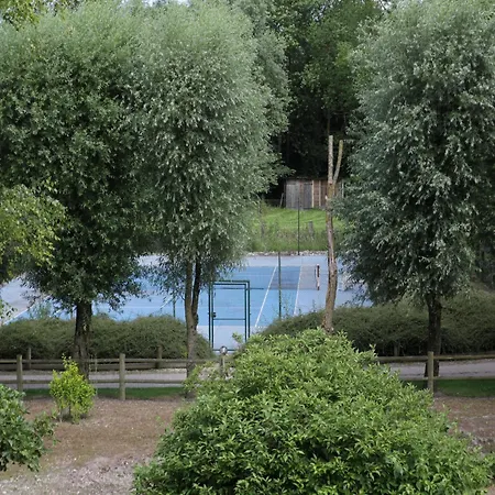 With Swimming Pool Σπίτι διακοπών *